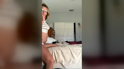 Southern MILF online show from June 8, 3:24 pm