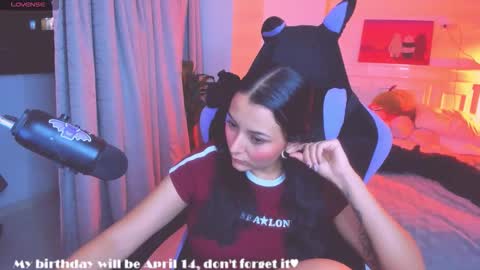 Lili online show from March 20, 12:04 am