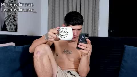 Snapshot of soyraydimarco_ chatting on October 12, 1:09 am RayDimarco  independent model online show from October 12, 1:09 am