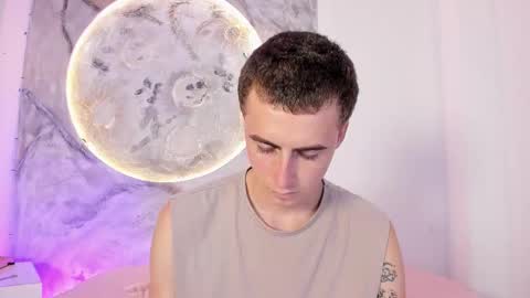 spaceboy_1 online show from February 24, 12:02 am