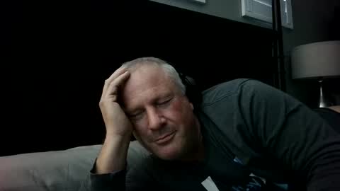 Slave online show from October 13, 6:32 pm