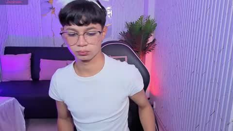 spark_tay online show from April 28, 2:38 am