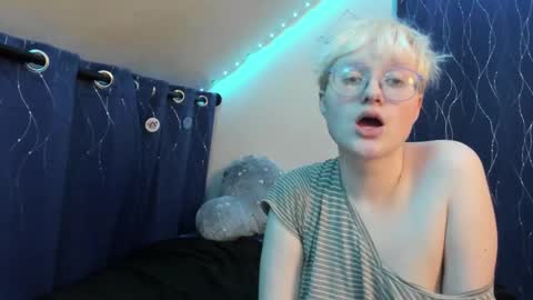 Atticus Pendragon online show from December 5, 2:00 am