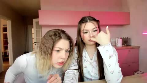 sparkly_18 online show from March 26, 8:52 am