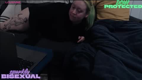sparklybisexual online show from December 14, 6:30 am