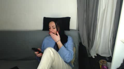 Carla online show from March 7, 4:29 pm