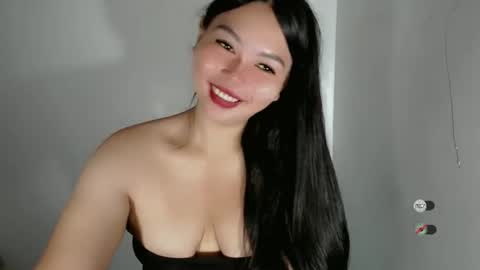 spicy_lexii online show from May 23, 4:36 pm