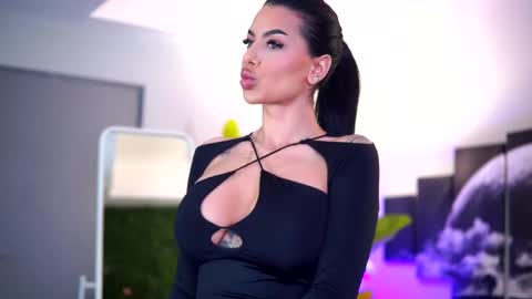 Spicy Maple online show from February 18, 7:35 pm