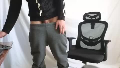 Marco. When Im offline you can view premium content in bio online show from February 8, 9:35 am