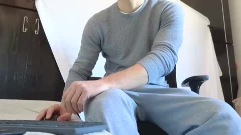 Marco. When Im offline you can view premium content in bio online show from October 7, 12:01 pm