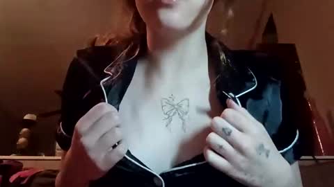 spoiledprincess4 online show from March 2, 7:10 am