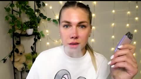 Karina online show from May 9, 9:26 am