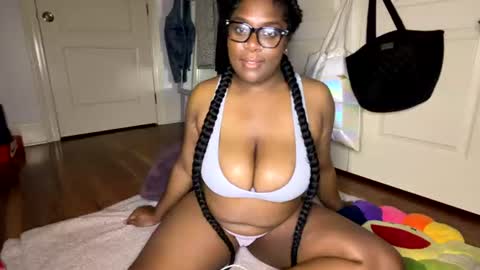 spreadthatassssssssss online show from July 8, 7:45 am