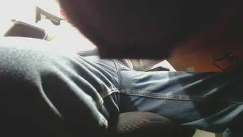 Snapshot of squirrelly82 chatting on March 4, 9:43 pm make me cum c2c talk to me online show from March 4, 9:43 pm