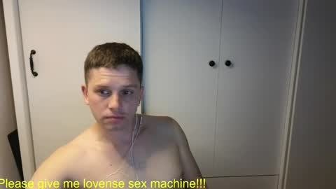st1vemaster01 online show from June 3, 2:33 pm