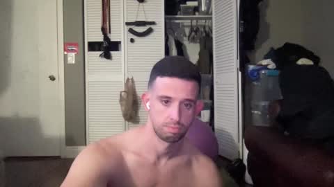 Snapshot of st22fe69 chatting on February 23, 1:57 am Jose online show from February 23, 1:57 am