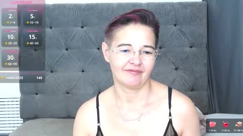 staceydarling online show from November 22, 1:15 am