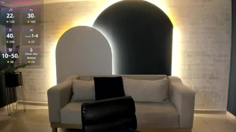 Stacy Woods online show from March 22, 11:03 am