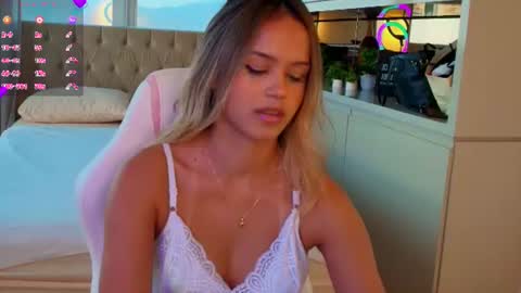 Stacy Tyler online show from June 27, 7:42 pm