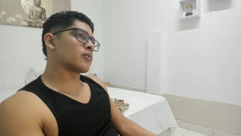 stand_boy01 online show from November 26, 2:53 am