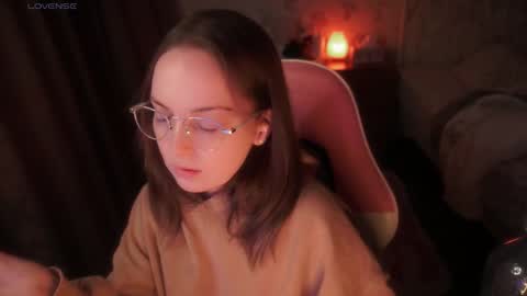 Alice online show from March 9, 5:39 pm