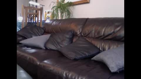 Starpizzle online show from April 27, 6:05 pm