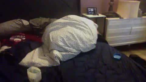 ashtongue online show from January 18, 7:07 am