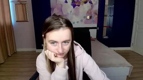 Snapshot of stasystew chatting on October 23, 6:04 am StasyStew online show from October 23, 6:04 am
