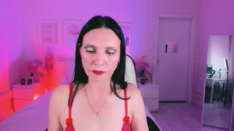 Avanessa May  Follow mommy online show from October 22, 9:23 am