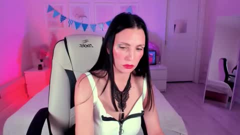 Avanessa May  Follow mommy online show from October 5, 8:12 am