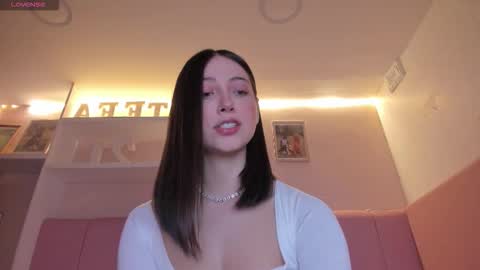 Stefa Gomez  online show from December 3, 11:55 am