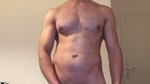 stefan45017 online show from June 13, 9:36 pm