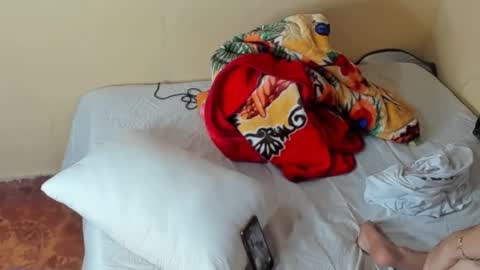 julieth-cancer online show from December 6, 8:34 pm