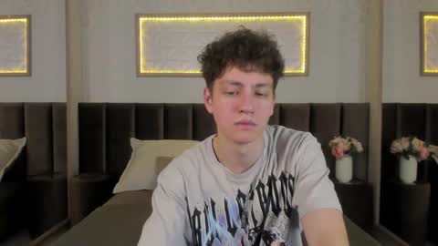 Esrefan online show from February 27, 8:01 pm