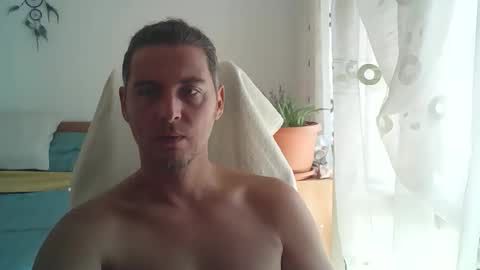 Snapshot of stefanikis chatting on September 19, 8:29 am Stefanos online show from September 19, 8:29 am