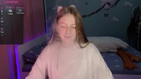 Snapshot of stefaniyaaa chatting on September 10, 5:03 pm stefa online show from September 10, 5:03 pm