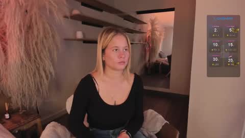 Stefanny   online show from February 28, 12:31 pm