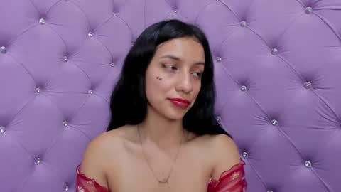 stefanysweett online show from February 10, 11:45 pm