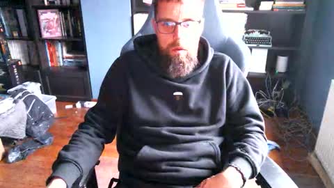 MeStef online show from October 25, 2:17 pm