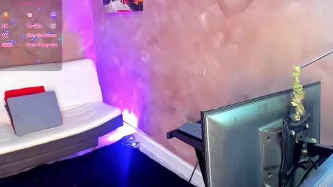 stella online show from January 10, 7:19 pm