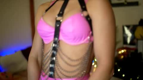 Stella online show from December 22, 6:47 pm