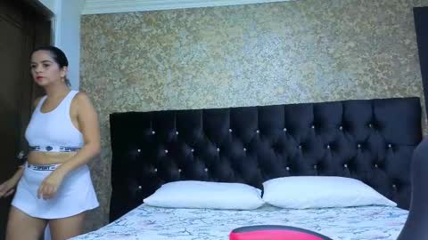 Estella online show from November 4, 10:44 pm