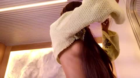 S T E L L A online show from February 5, 11:19 pm