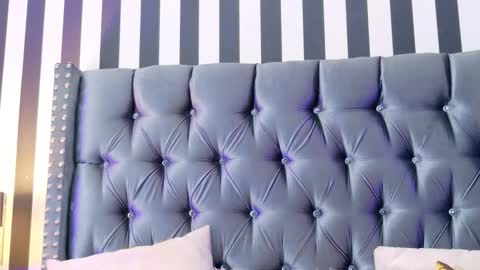 S T E L L A online show from November 17, 10:01 pm