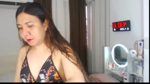 Stella online show from April 10, 8:30 am