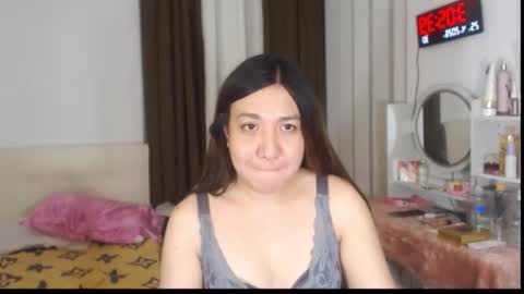 Stella online show from April 24, 7:05 pm