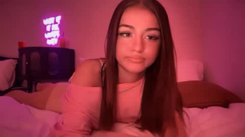 stellapearl online show from September 26, 6:27 pm