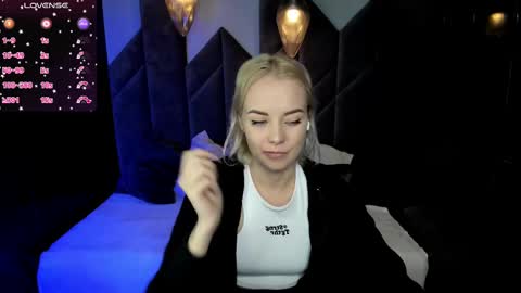 Stephanie Sea online show from February 10, 4:58 pm