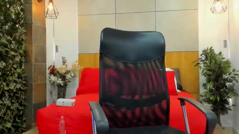    online show from February 28, 10:14 pm