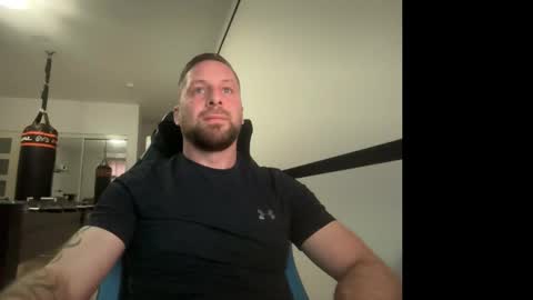 steve897819 online show from October 22, 5:14 pm